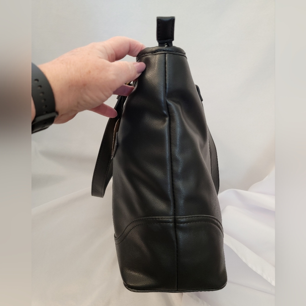NWOT Frye and Co. Core Tote Bag - Picture 12 of 16